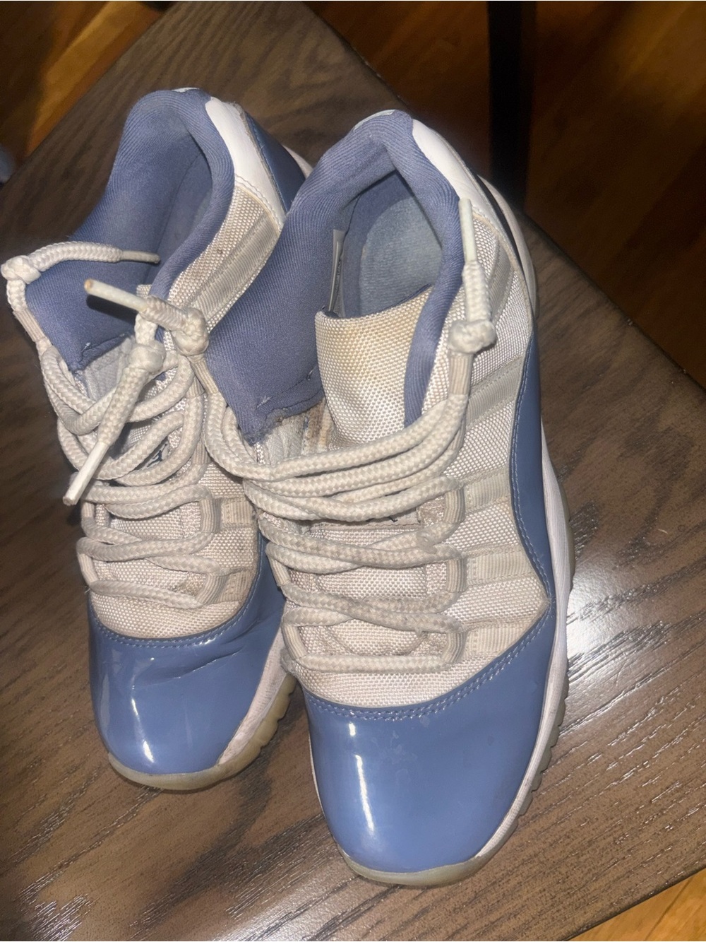 Jordan Men's Two-Tone Light Blue and White Sneakers